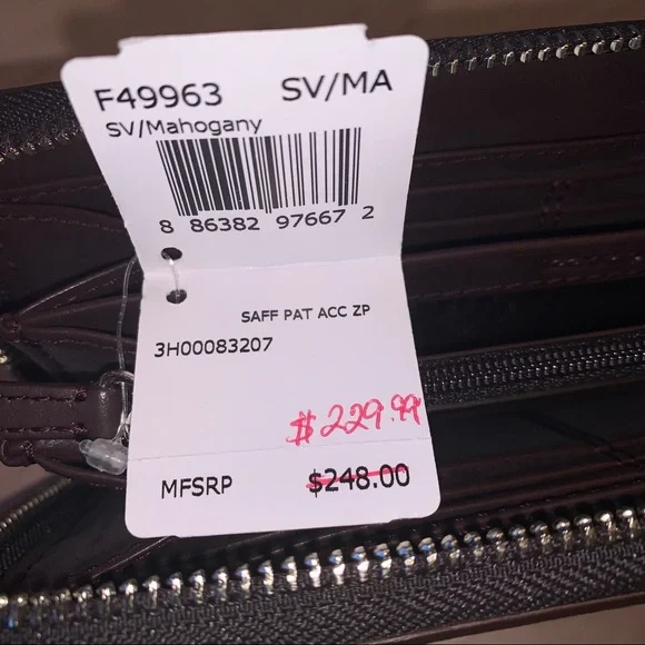 COACH 👛 DARCY PATENT LEATHER ACCORDION ZIP WALLET - Picture 14 of 16